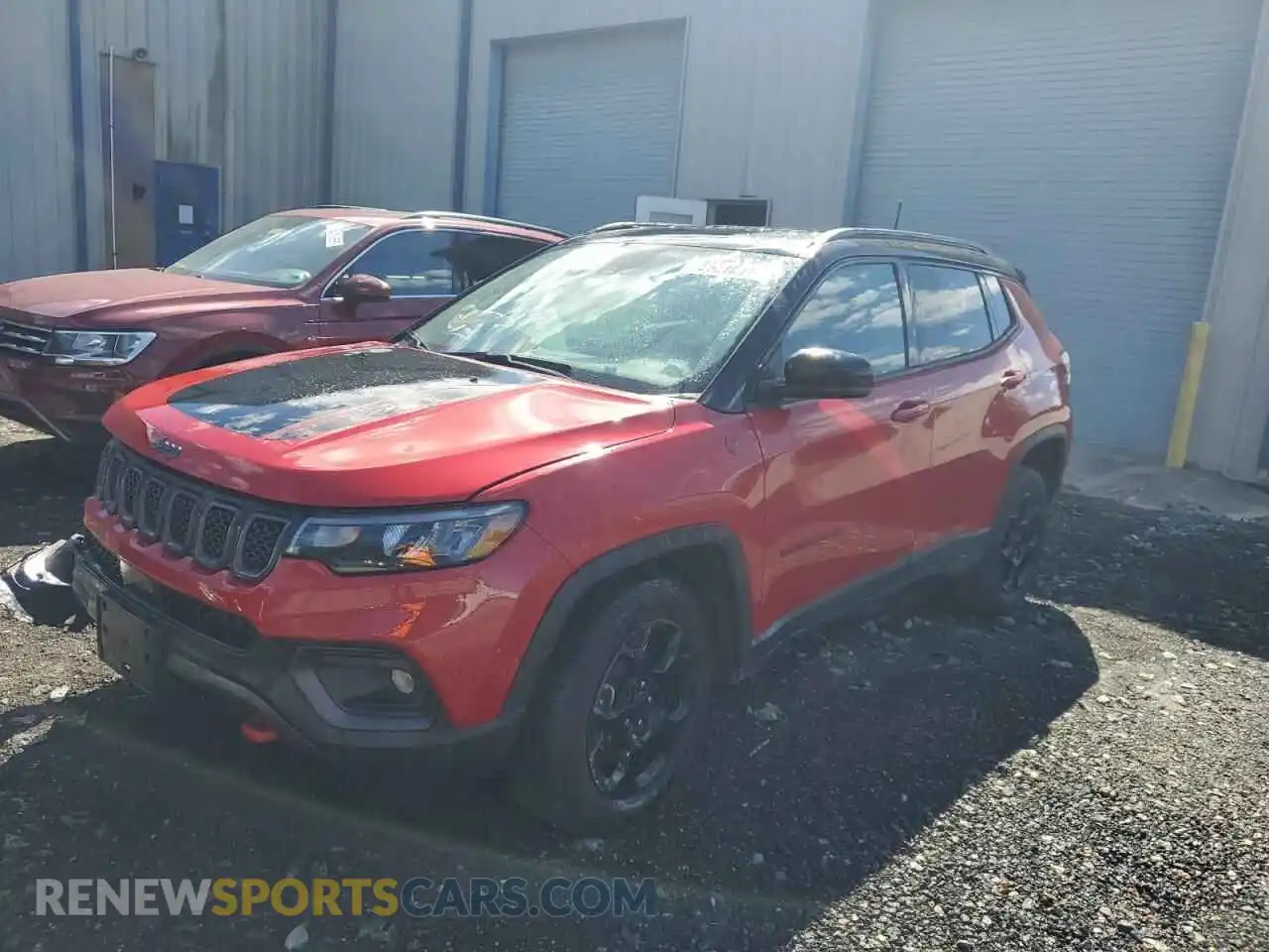 1 Photograph of a damaged car 3C4NJDDN8PT568977 JEEP COMPASS 2023