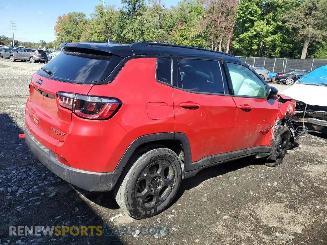 3 Photograph of a damaged car 3C4NJDDN8PT568977 JEEP COMPASS 2023