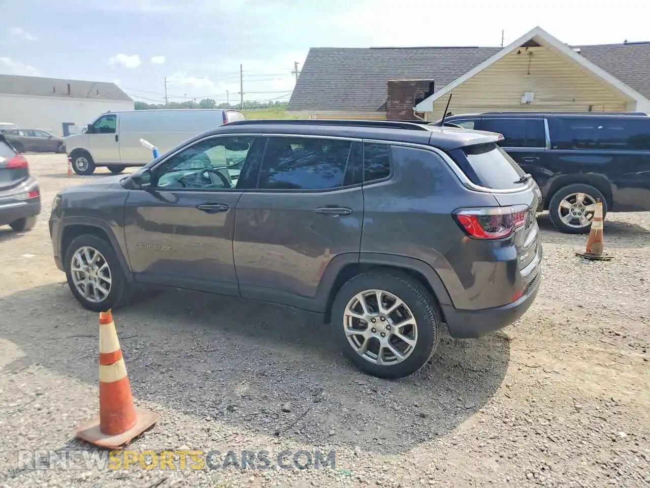 2 fotografías del automóvil dañado 3C4NJDFN1PT535994 JEEP COMPASS 2023
