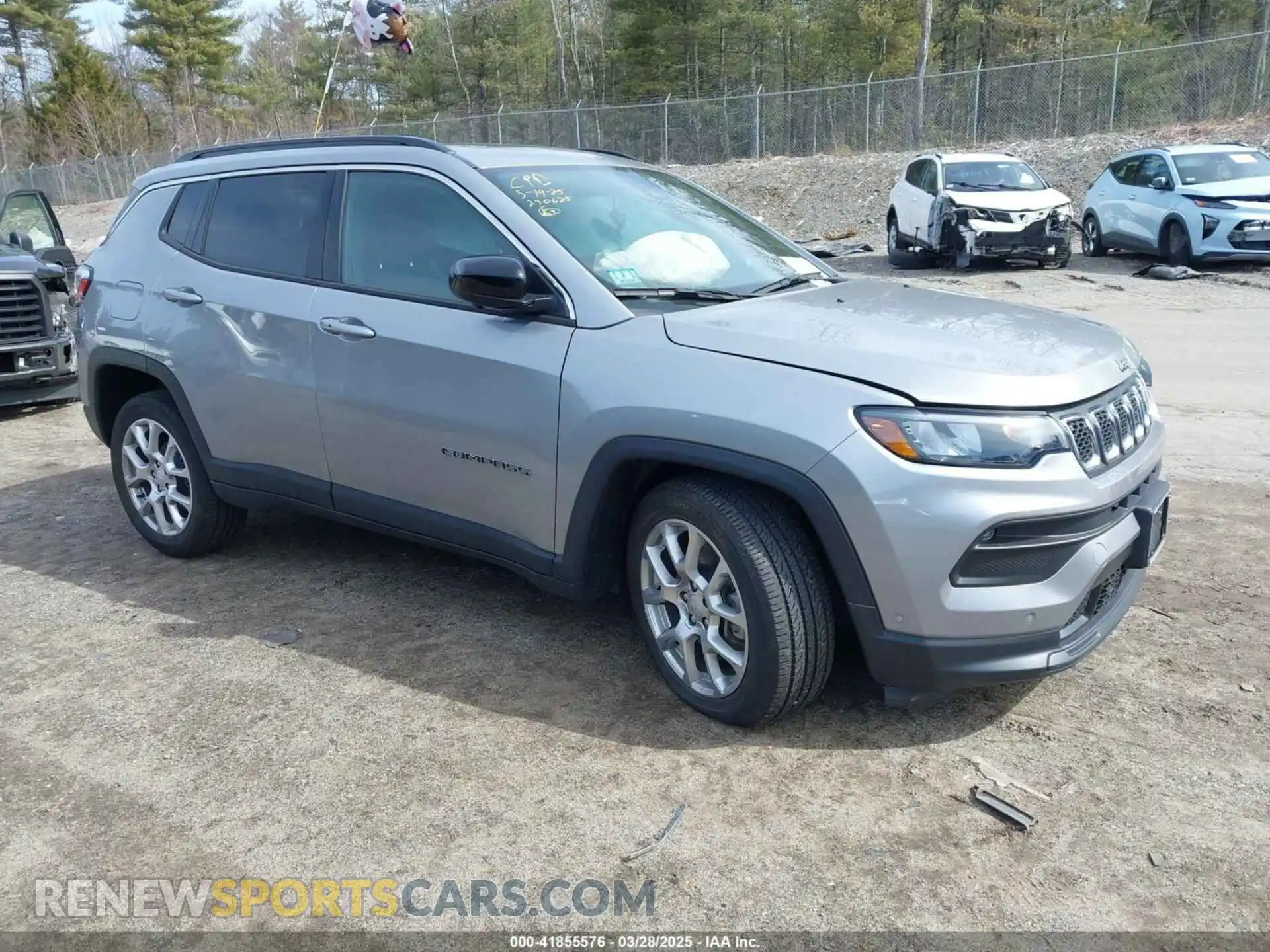 1 Photograph of a damaged car 3C4NJDFN4PT558945 JEEP COMPASS 2023