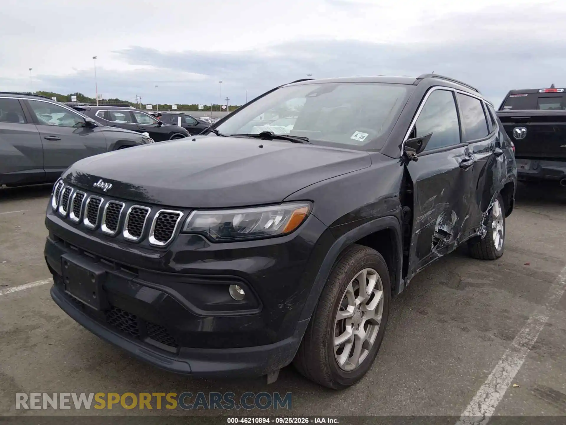 2 Photograph of a damaged car 3C4NJDFN5PT530605 JEEP COMPASS 2023