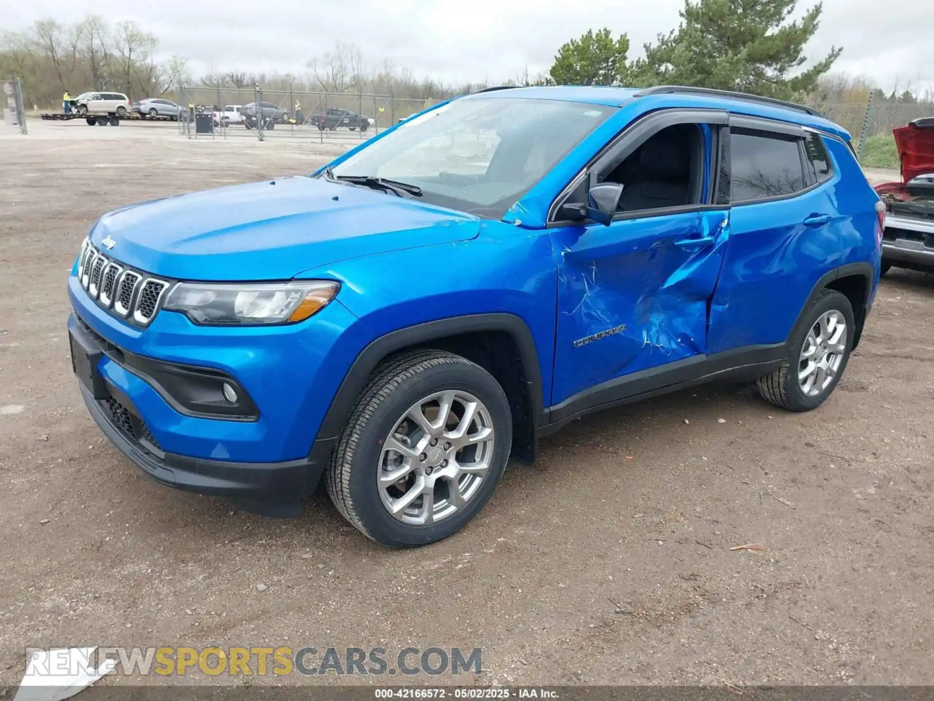 2 Photograph of a damaged car 3C4NJDFN6PT513988 JEEP COMPASS 2023