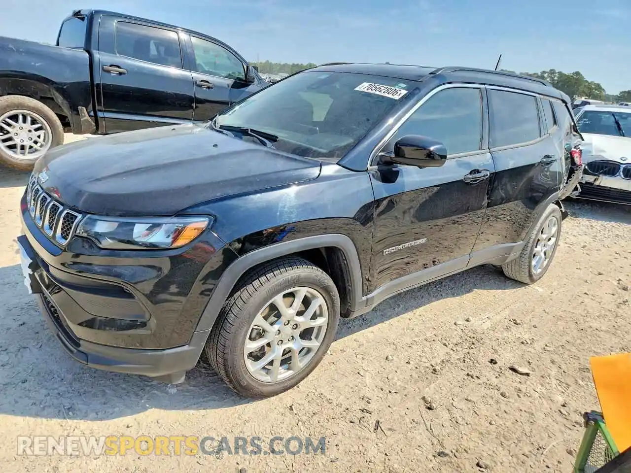 1 Photograph of a damaged car 3C4NJDFN9PT518005 JEEP COMPASS 2023