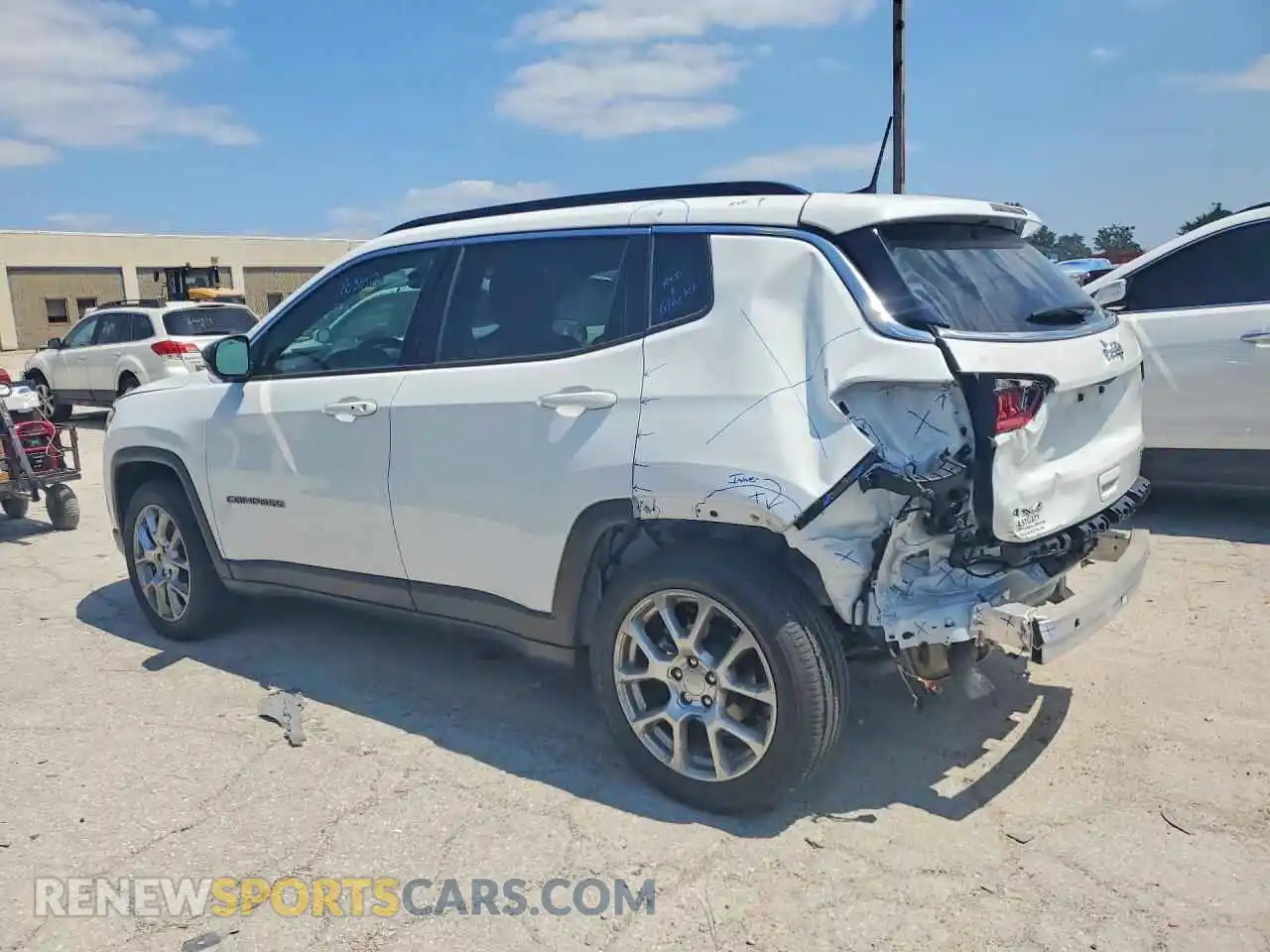 2 fotografías del automóvil dañado 3C4NJDFN9PT555605 JEEP COMPASS 2023