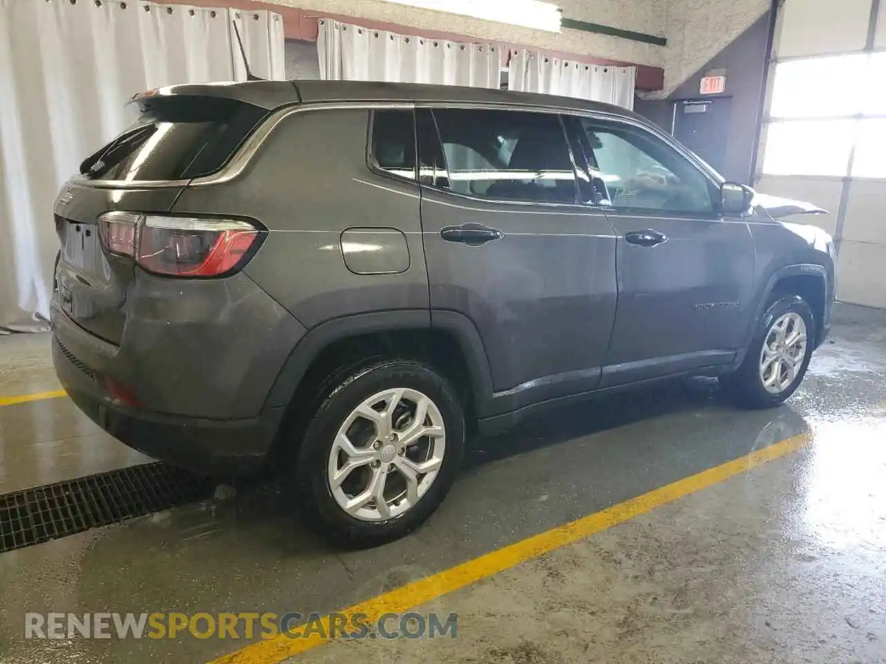 3 Photograph of a damaged car 3C4NJDAN1RT144189 JEEP COMPASS 2024