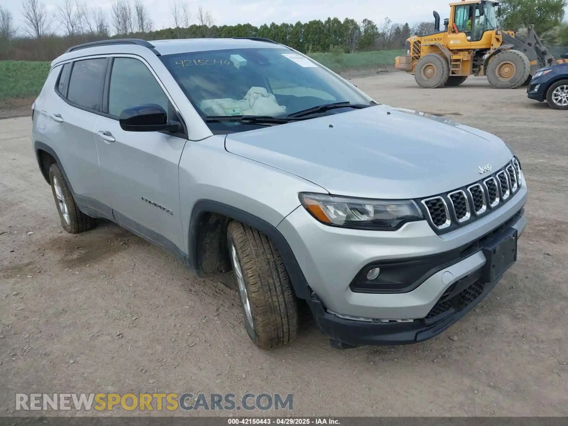 1 Photograph of a damaged car 3C4NJDBN0RT124448 JEEP COMPASS 2024