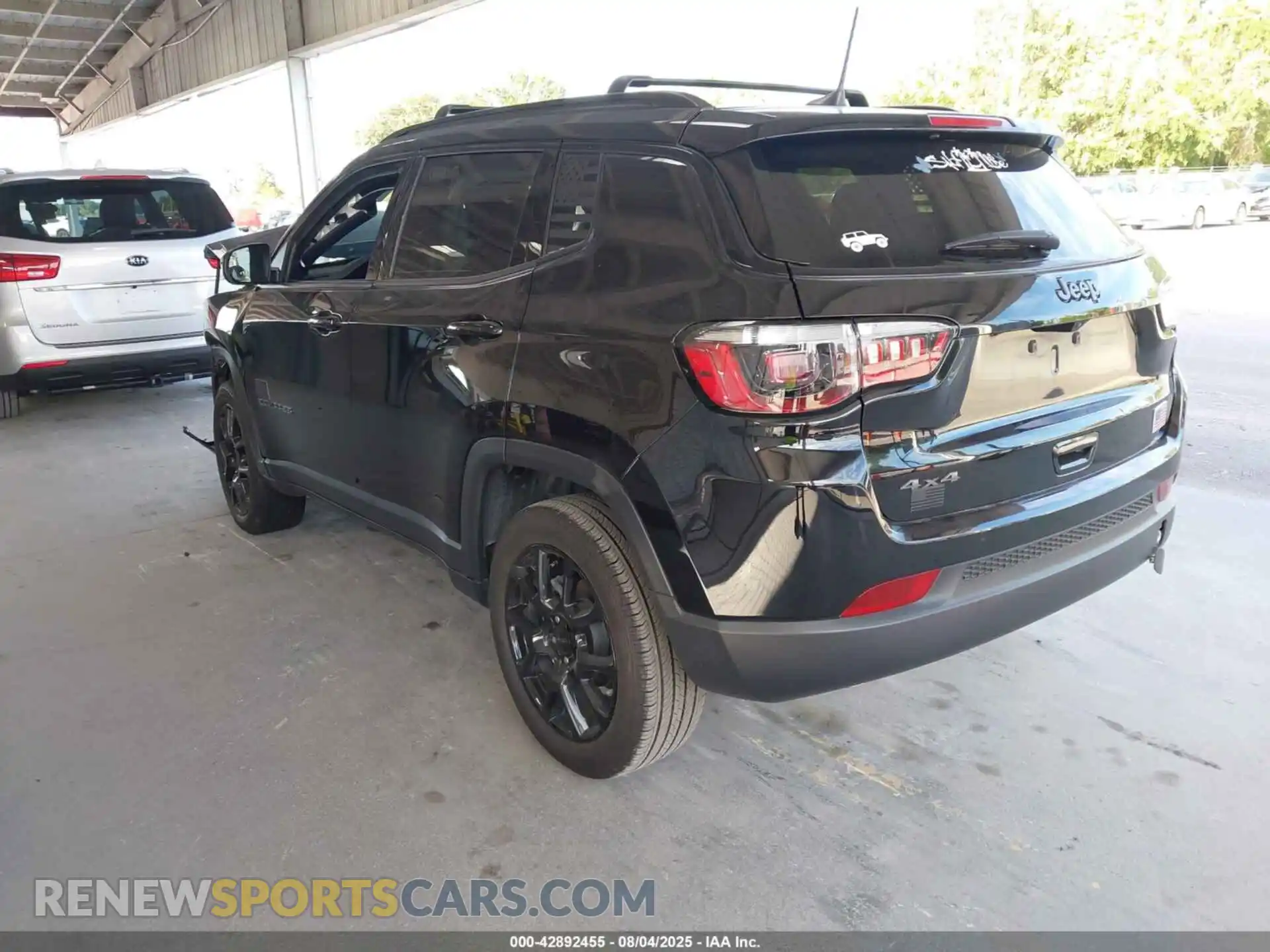 3 Фотография поврежденного автомобиля 3C4NJDBN0RT130928 JEEP COMPASS 2024