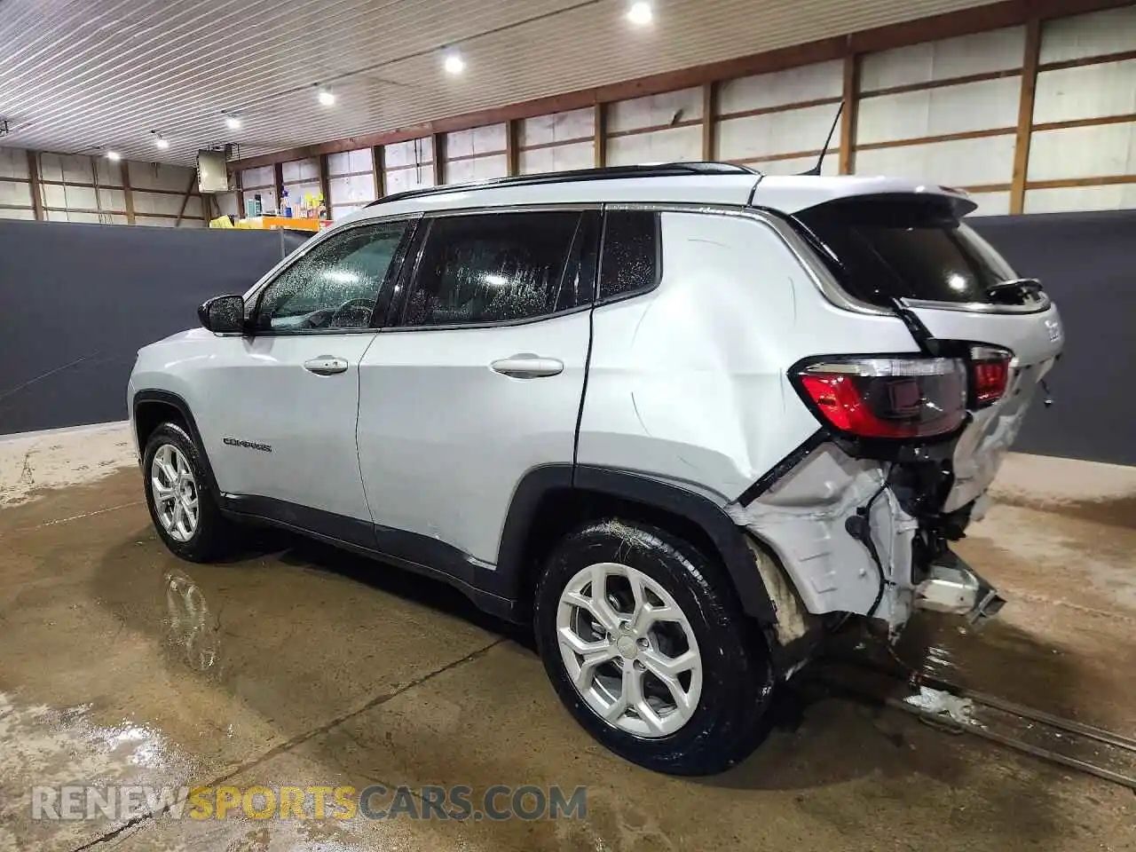 2 fotografías del automóvil dañado 3C4NJDBN1RT119520 JEEP COMPASS 2024