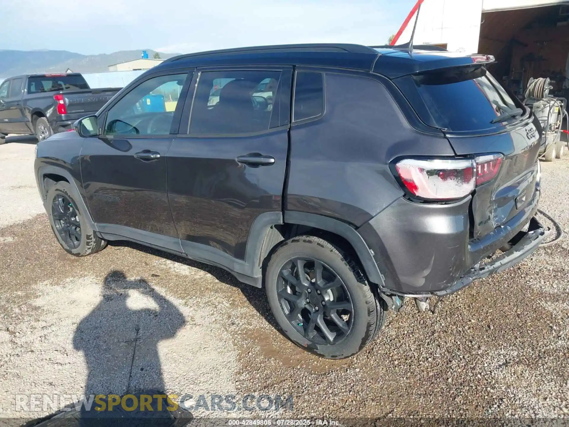 3 Photograph of a damaged car 3C4NJDBN1RT612632 JEEP COMPASS 2024