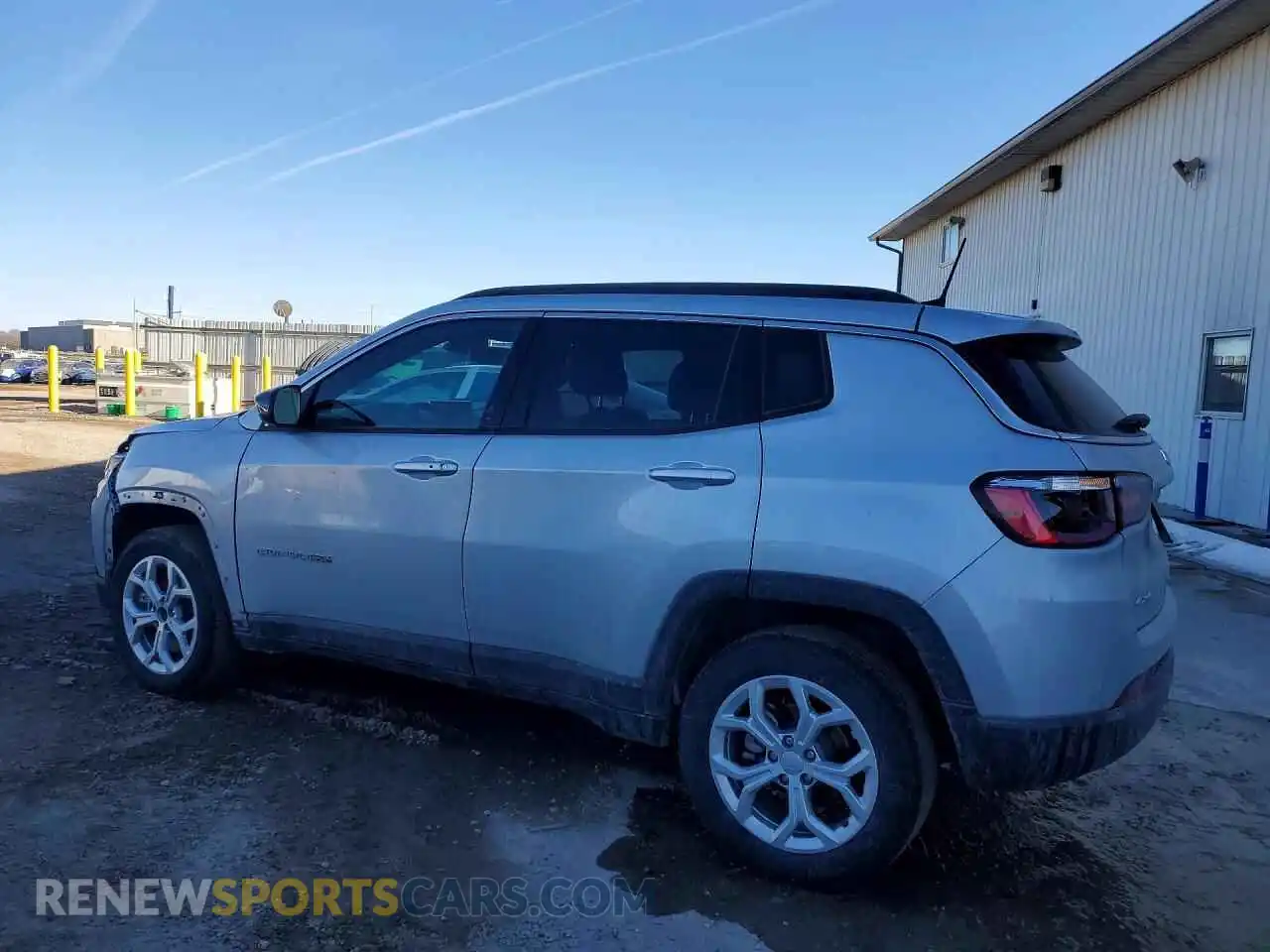 2 Photograph of a damaged car 3C4NJDBN2RT132843 JEEP COMPASS 2024