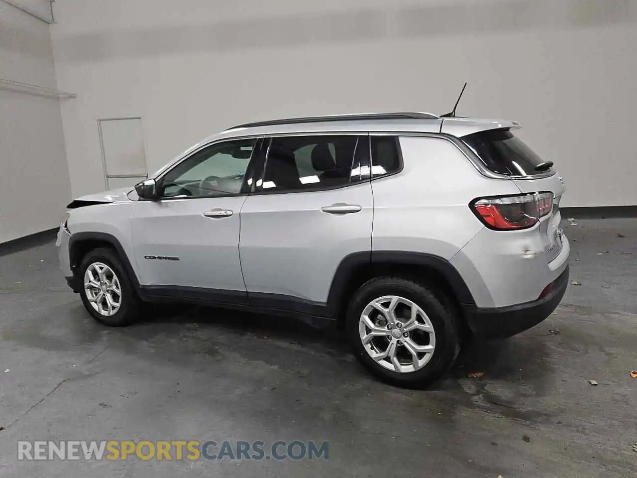 2 Photograph of a damaged car 3C4NJDBN3RT154611 JEEP COMPASS 2024