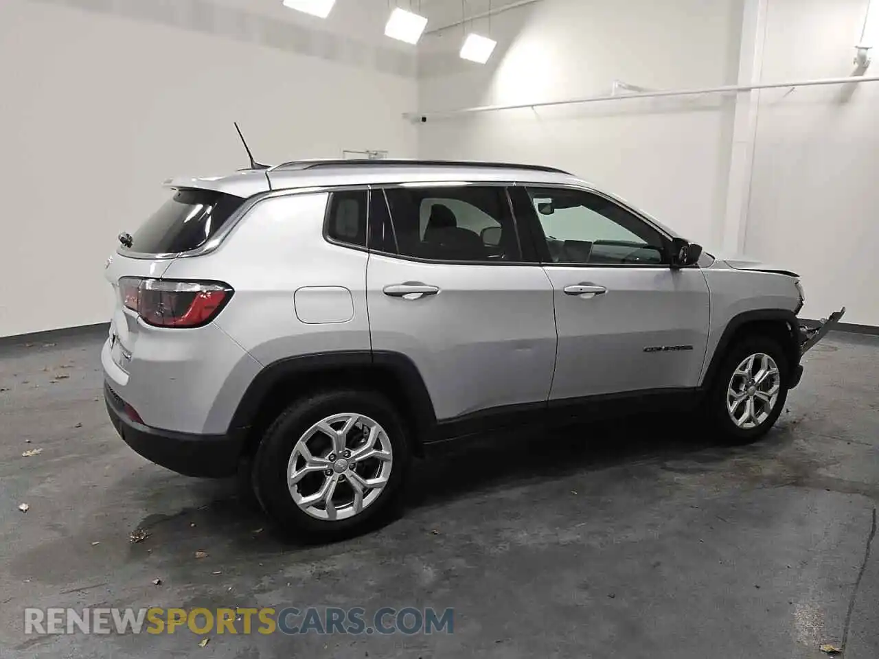 3 Photograph of a damaged car 3C4NJDBN3RT154611 JEEP COMPASS 2024