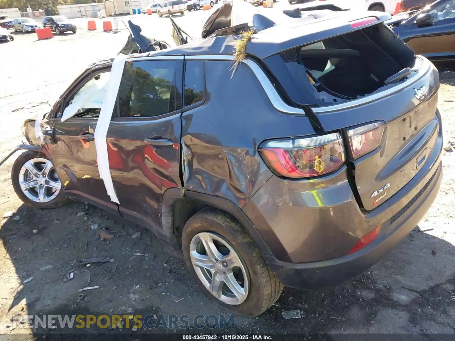 3 Photograph of a damaged car 3C4NJDBN3RT582419 JEEP COMPASS 2024