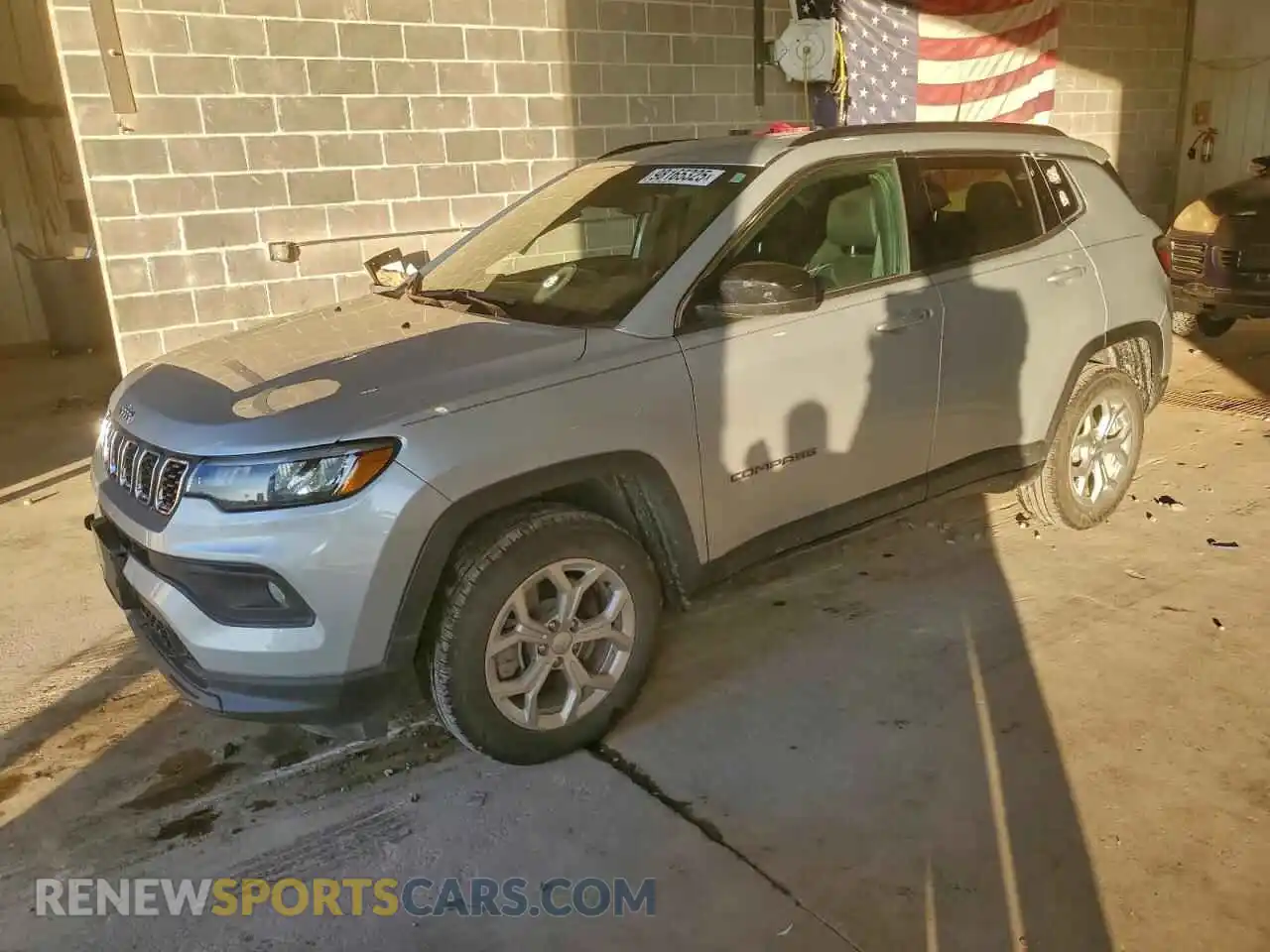 1 Photograph of a damaged car 3C4NJDBN5RT142606 JEEP COMPASS 2024