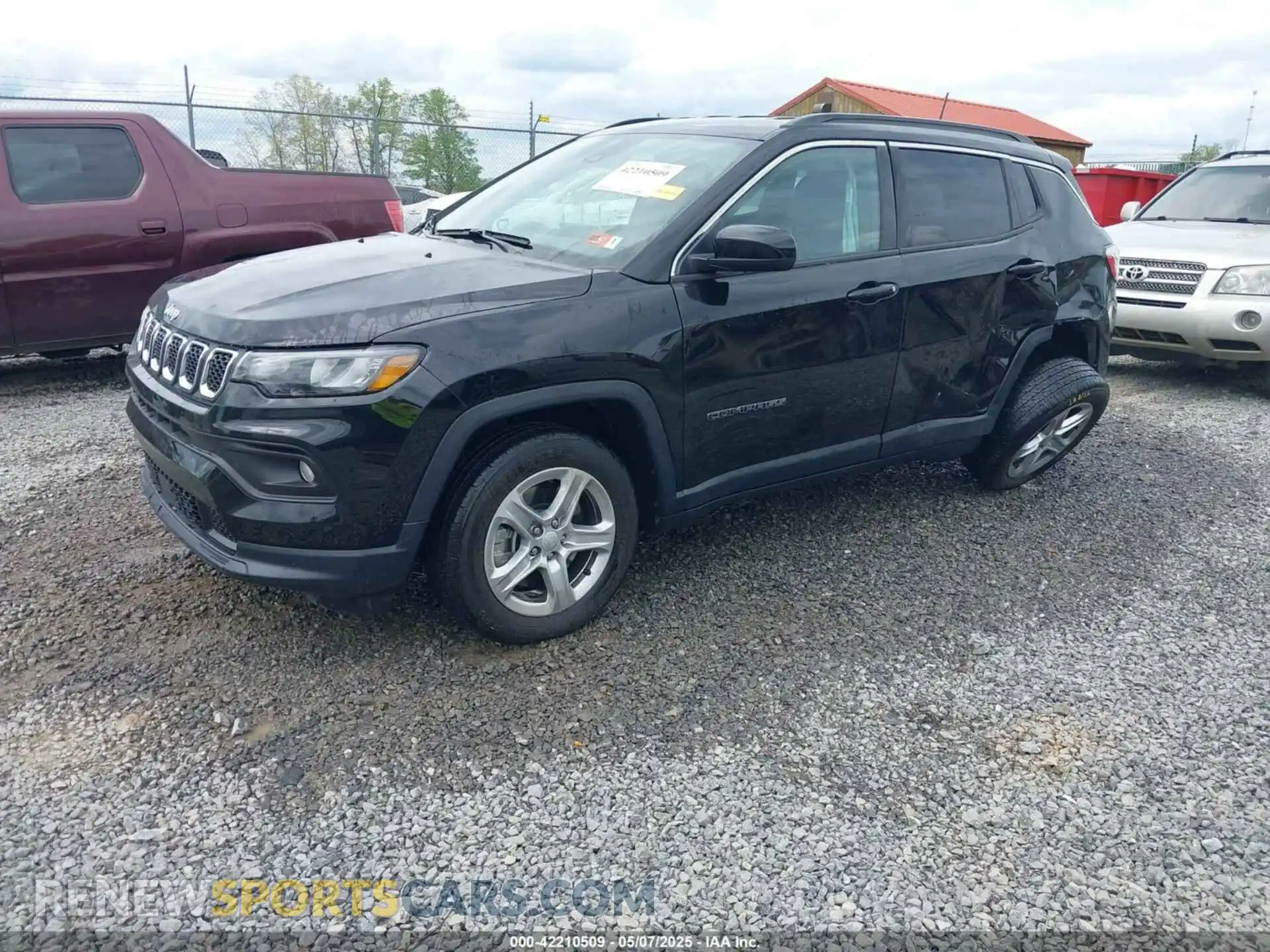 2 Photograph of a damaged car 3C4NJDBN5RT591025 JEEP COMPASS 2024