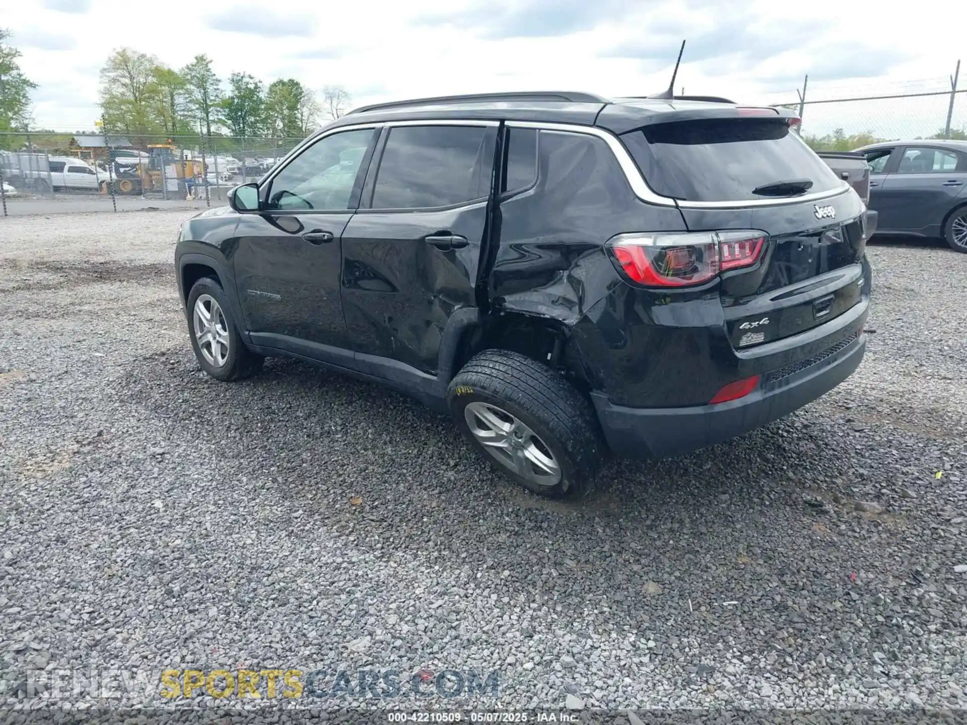 3 Photograph of a damaged car 3C4NJDBN5RT591025 JEEP COMPASS 2024