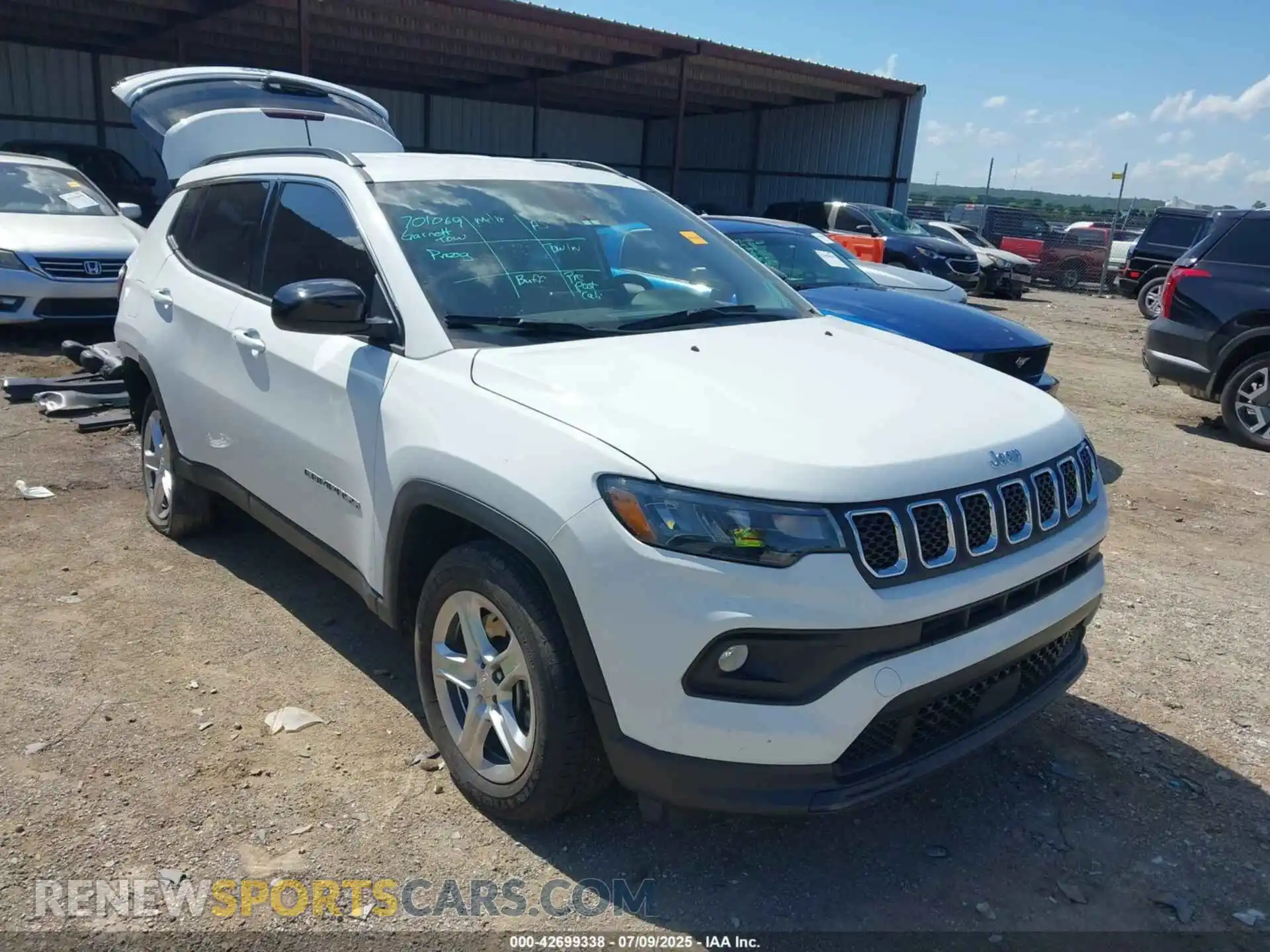 1 Photograph of a damaged car 3C4NJDBN6RT593270 JEEP COMPASS 2024