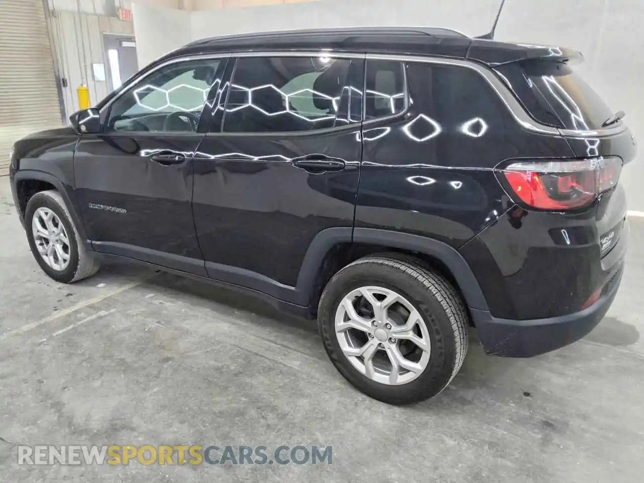 2 Photograph of a damaged car 3C4NJDBN8RT175423 JEEP COMPASS 2024