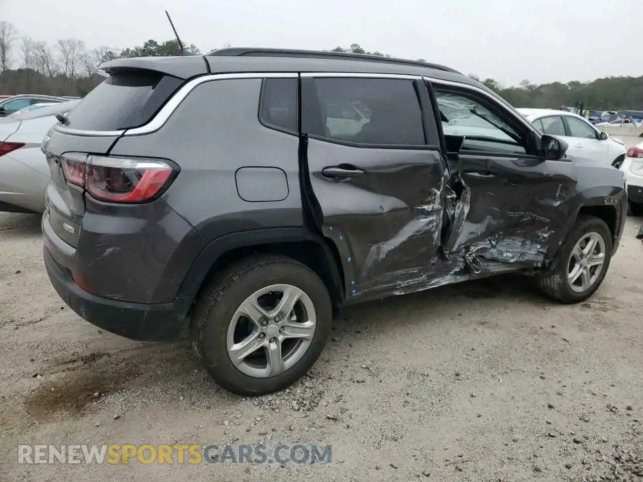 3 Photograph of a damaged car 3C4NJDBN8RT599216 JEEP COMPASS 2024