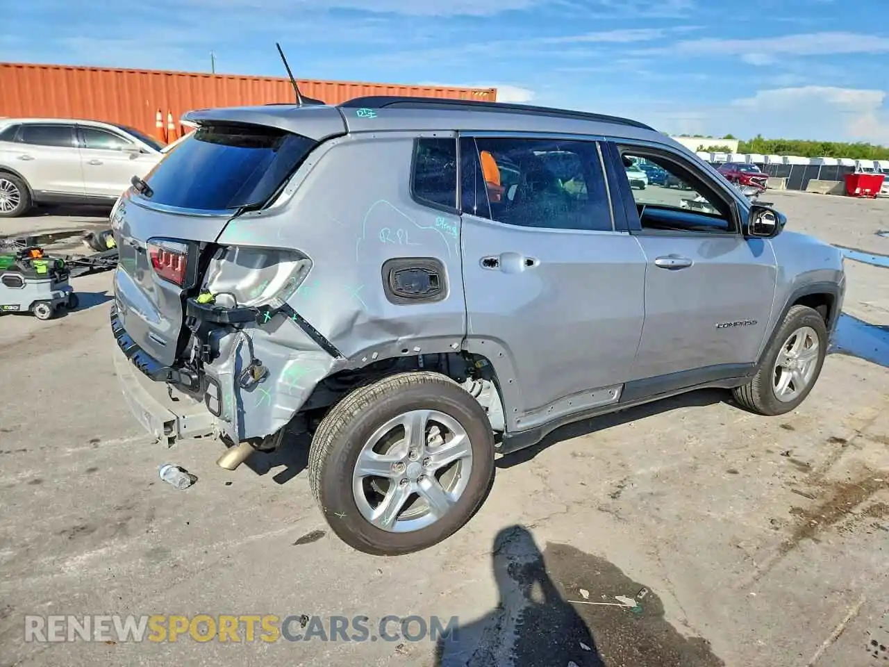 3 Photograph of a damaged car 3C4NJDBN9RT607503 JEEP COMPASS 2024