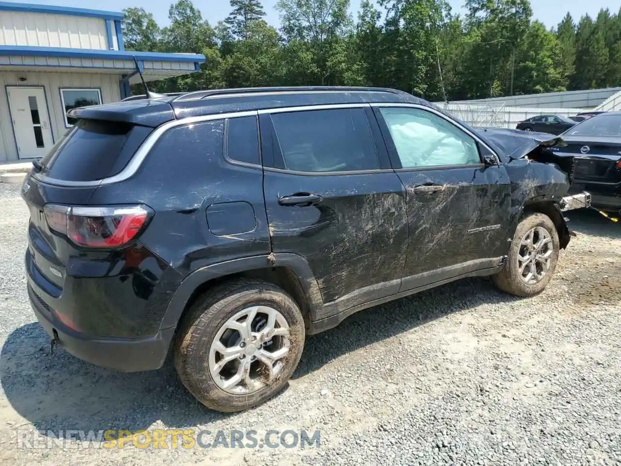 3 Photograph of a damaged car 3C4NJDBNXRT106913 JEEP COMPASS 2024