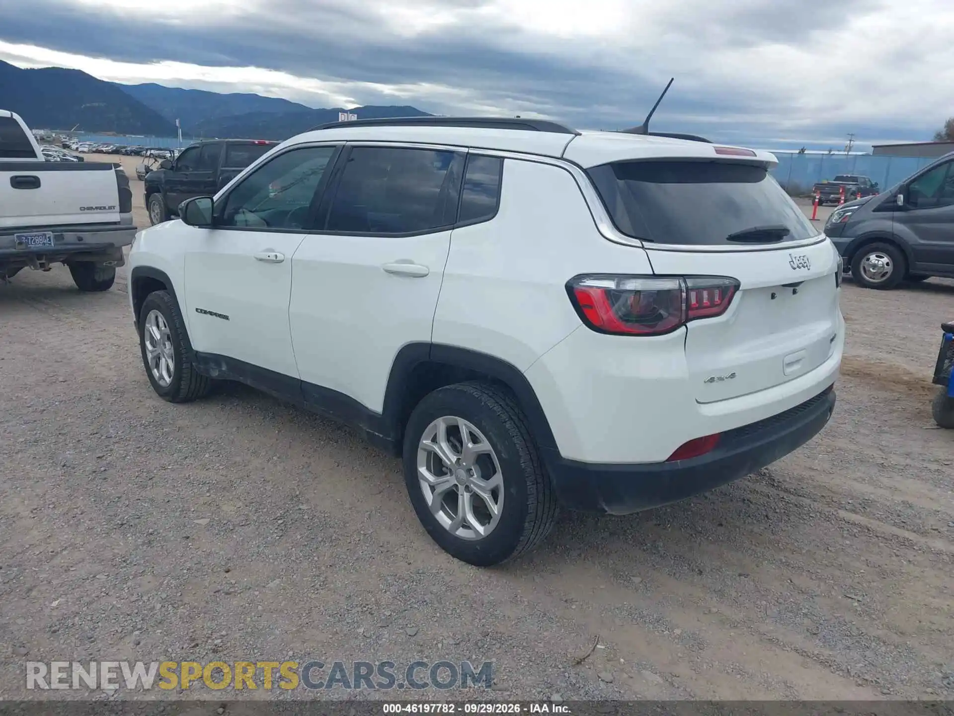 3 fotografías del automóvil dañado 3C4NJDBNXRT110444 JEEP COMPASS 2024