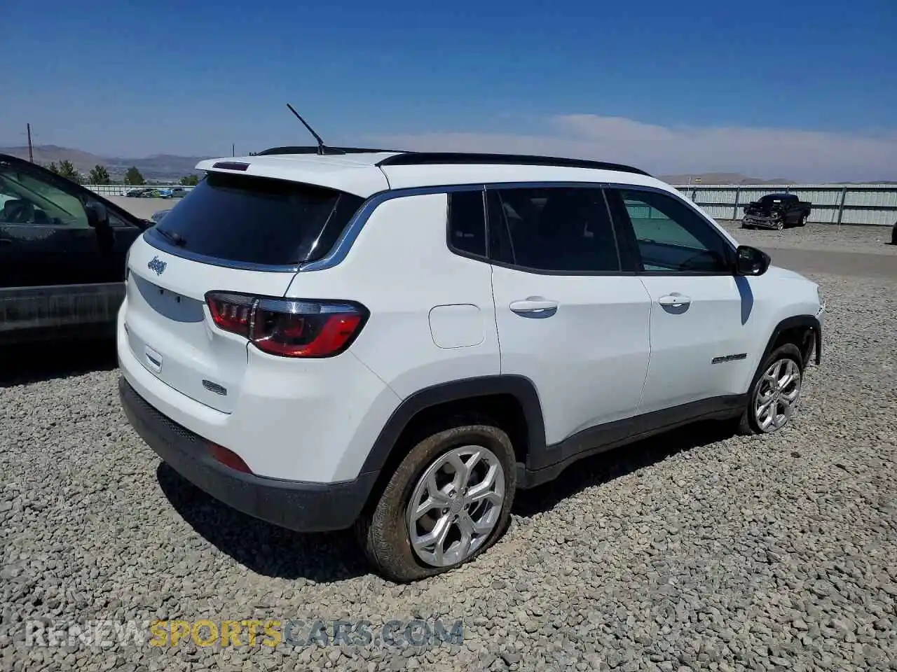 3 Photograph of a damaged car 3C4NJDBNXRT119435 JEEP COMPASS 2024