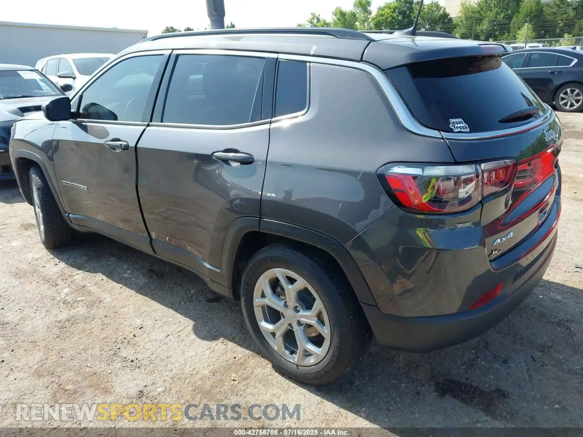 3 Фотография поврежденного автомобиля 3C4NJDBNXRT162317 JEEP COMPASS 2024
