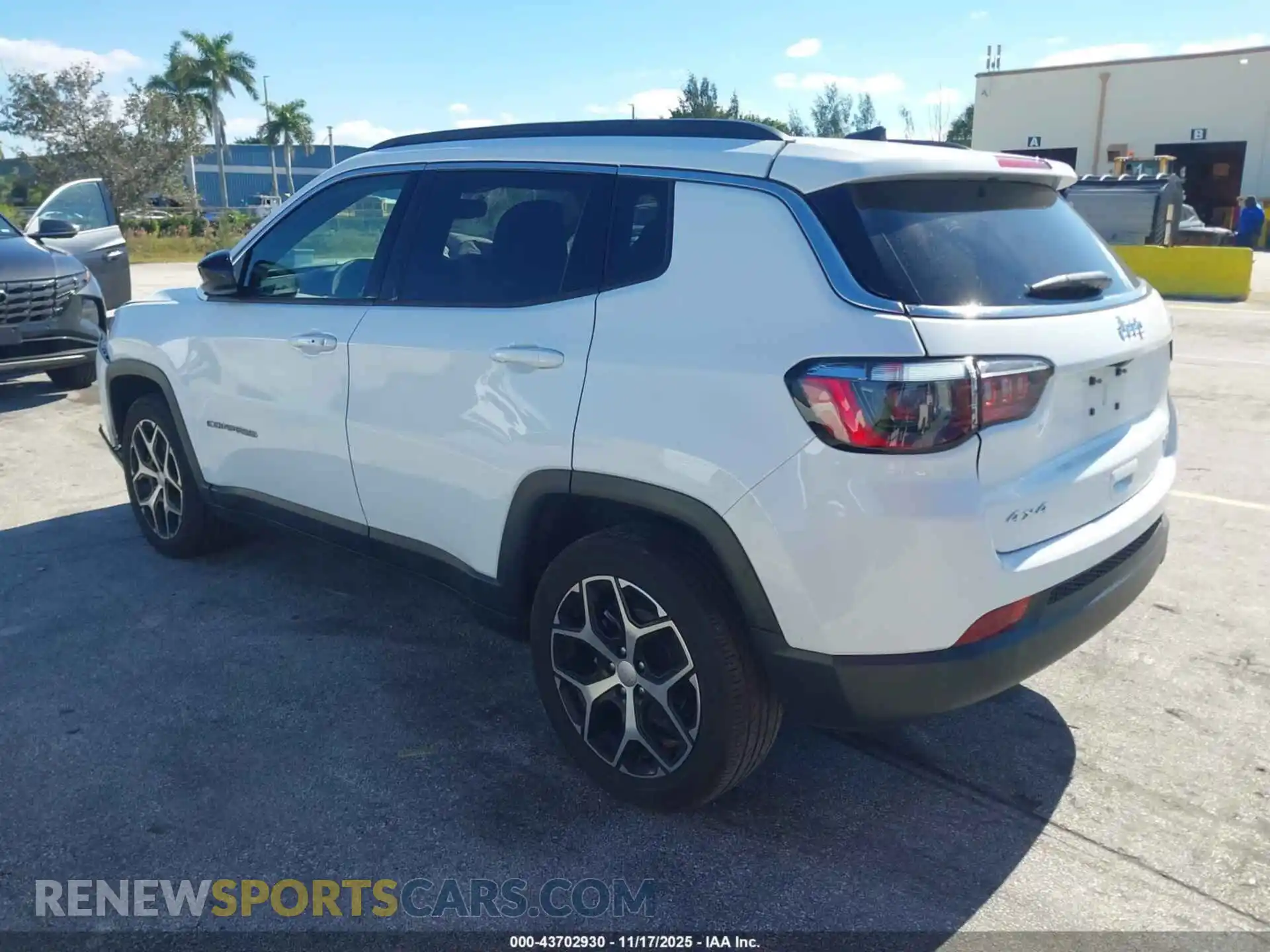 3 Photograph of a damaged car 3C4NJDBNXRT604481 JEEP COMPASS 2024