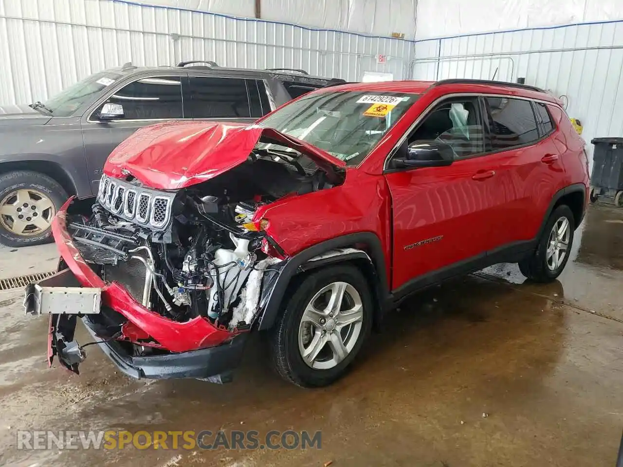 1 Фотография поврежденного автомобиля 3C4NJDBNXRT607560 JEEP COMPASS 2024