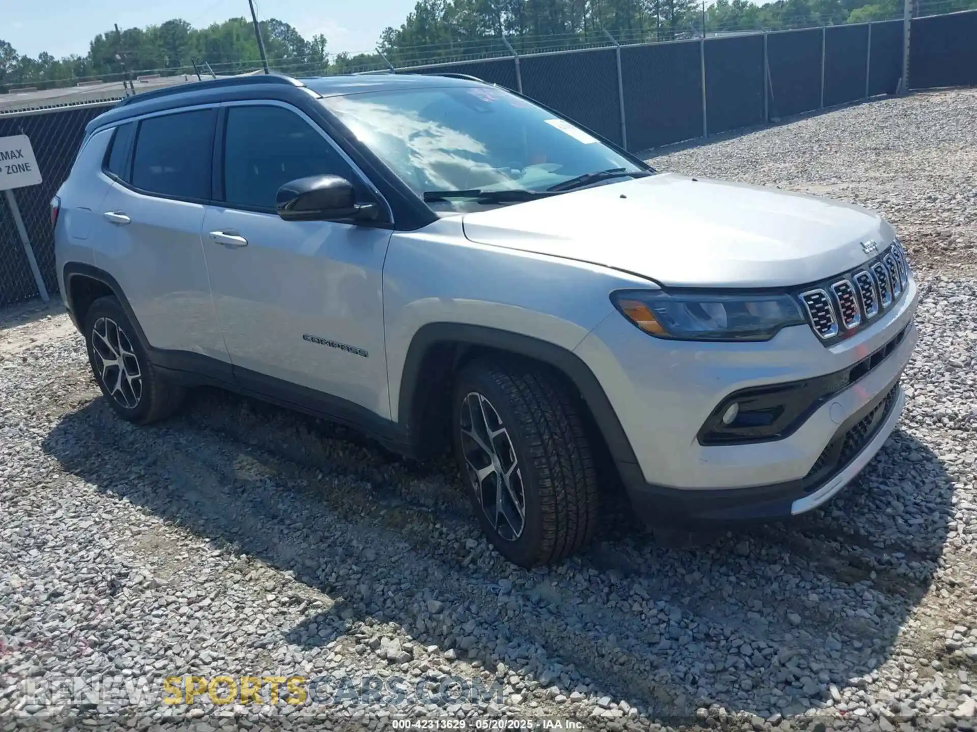 1 Photograph of a damaged car 3C4NJDCN0RT125579 JEEP COMPASS 2024