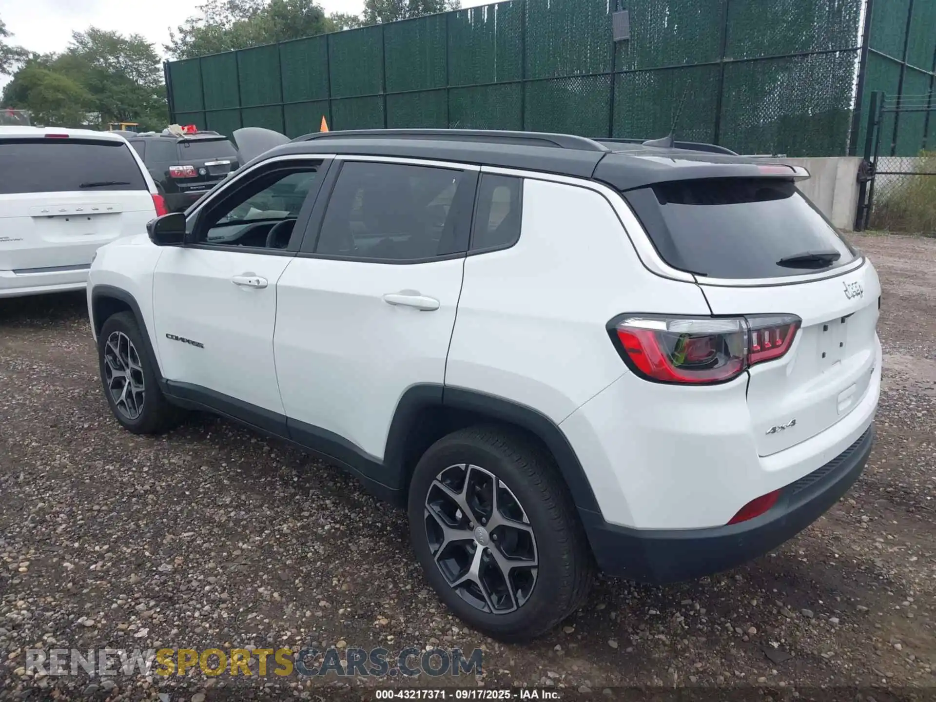 3 Photograph of a damaged car 3C4NJDCN1RT164858 JEEP COMPASS 2024