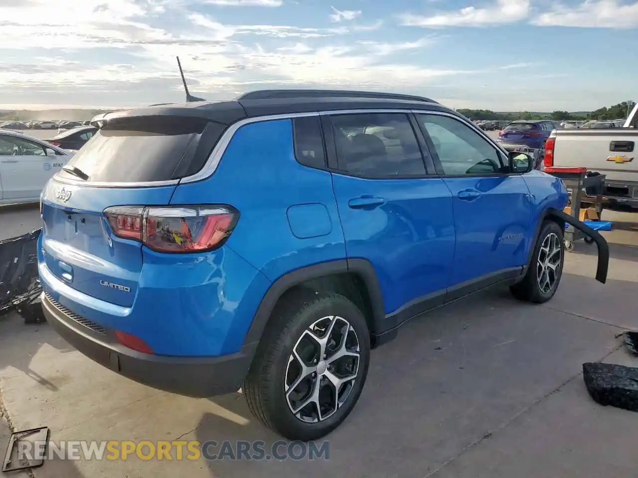 3 Photograph of a damaged car 3C4NJDCN2RT159409 JEEP COMPASS 2024