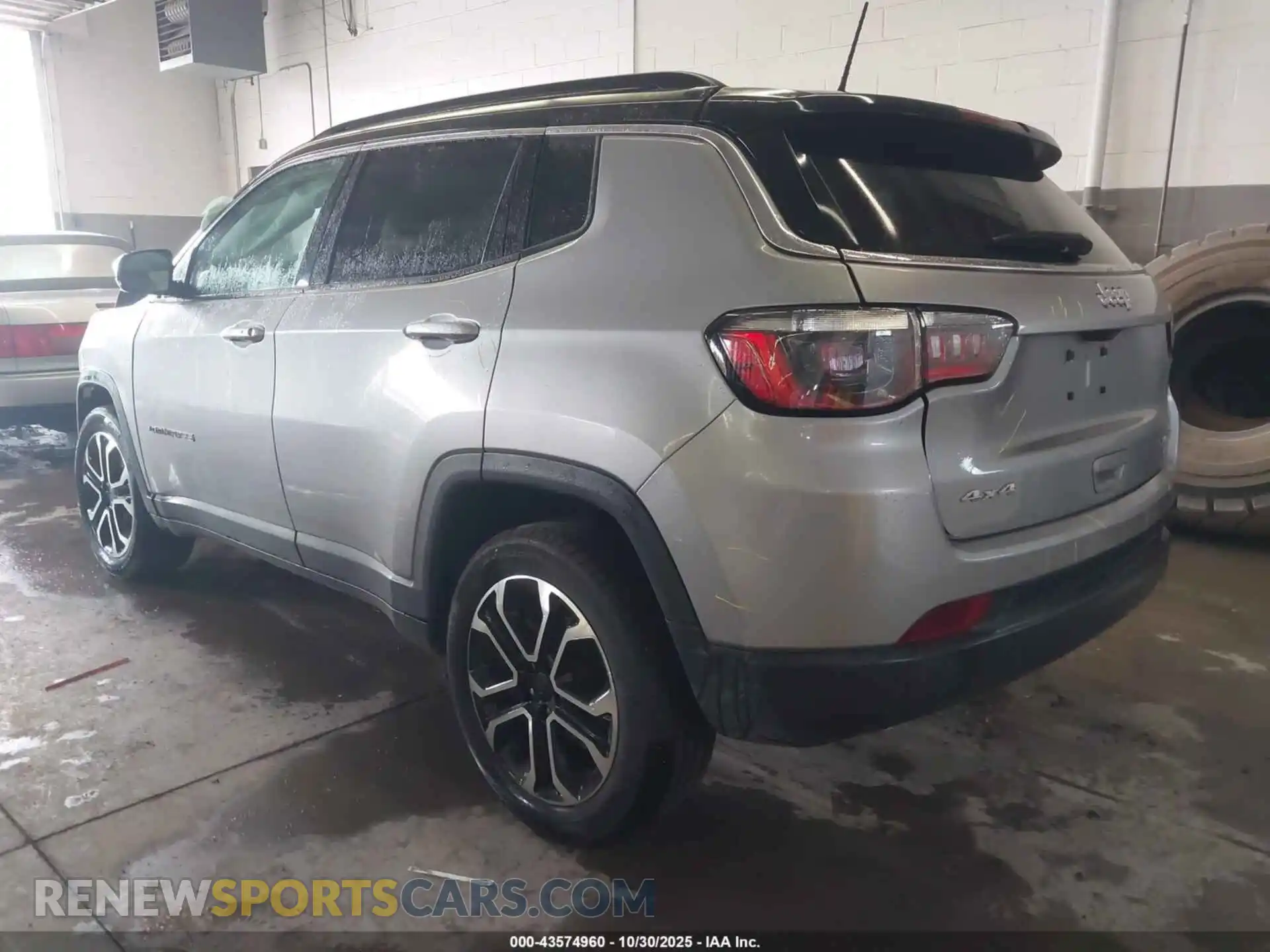 3 Photograph of a damaged car 3C4NJDCN5RT593940 JEEP COMPASS 2024