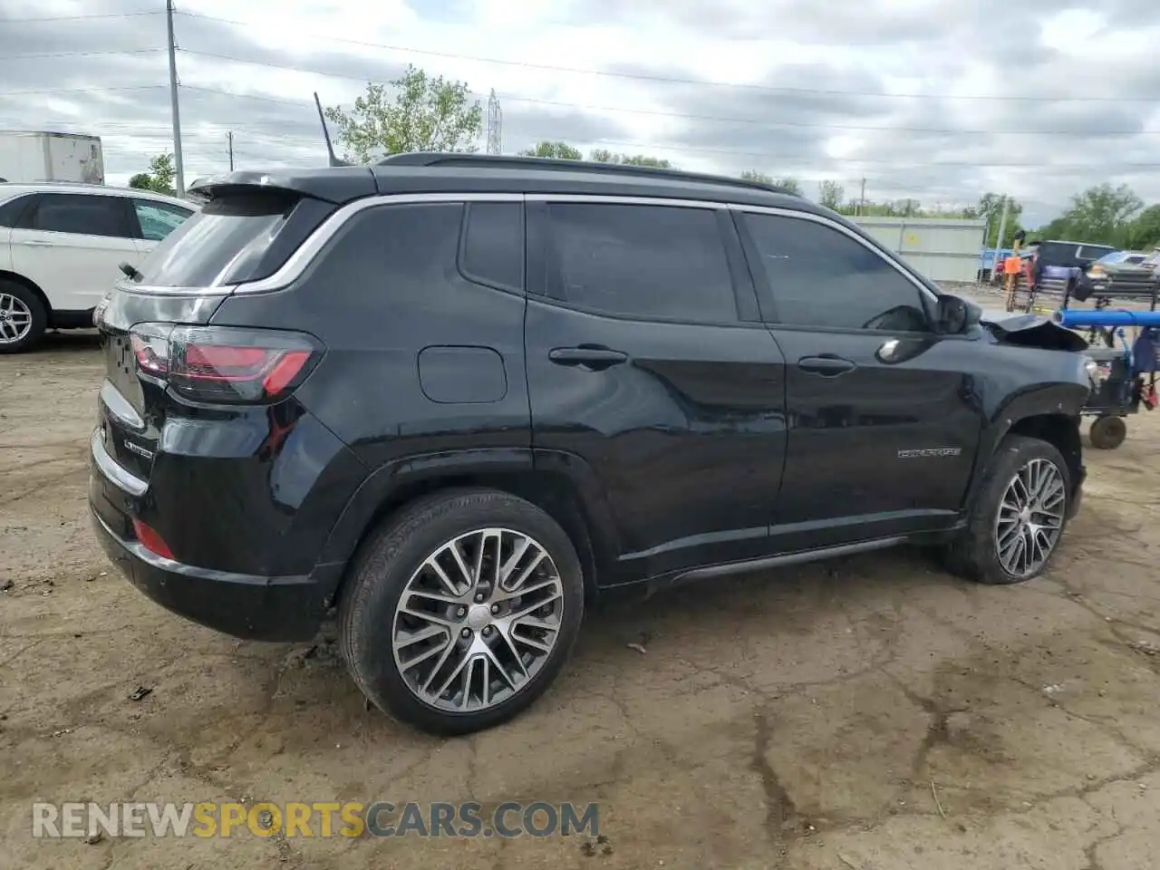 3 Photograph of a damaged car 3C4NJDCN6RT580291 JEEP COMPASS 2024