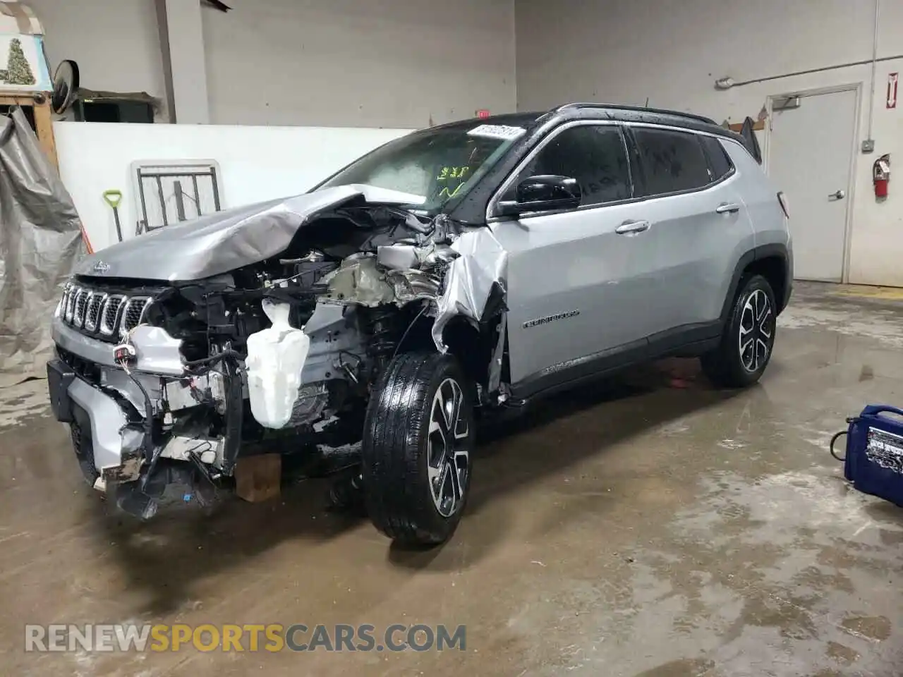 1 Photograph of a damaged car 3C4NJDCN8RT577201 JEEP COMPASS 2024
