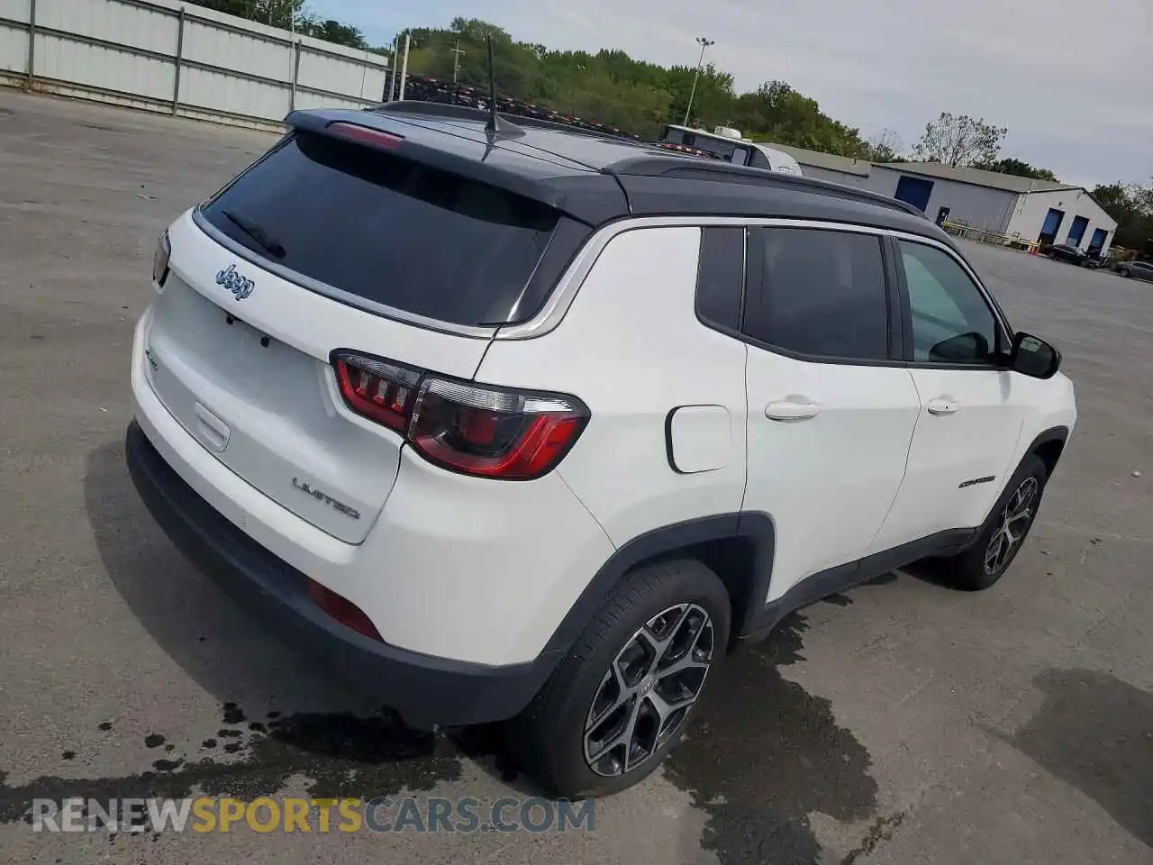 3 Photograph of a damaged car 3C4NJDCN9RT126763 JEEP COMPASS 2024