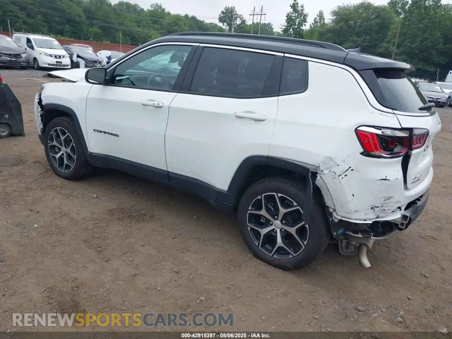 3 Photograph of a damaged car 3C4NJDCN9RT162887 JEEP COMPASS 2024