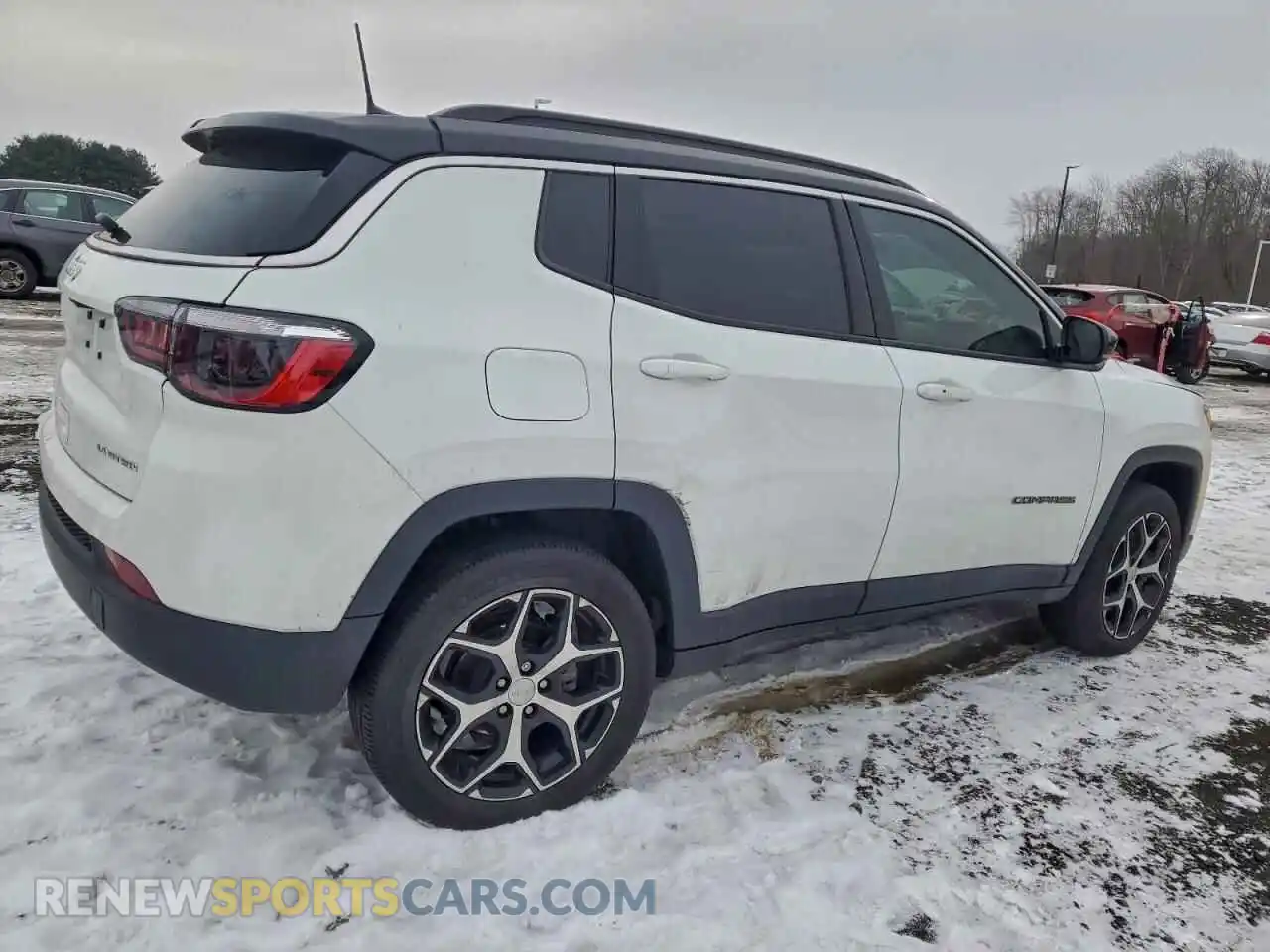 3 Photograph of a damaged car 3C4NJDCNXRT143829 JEEP COMPASS 2024
