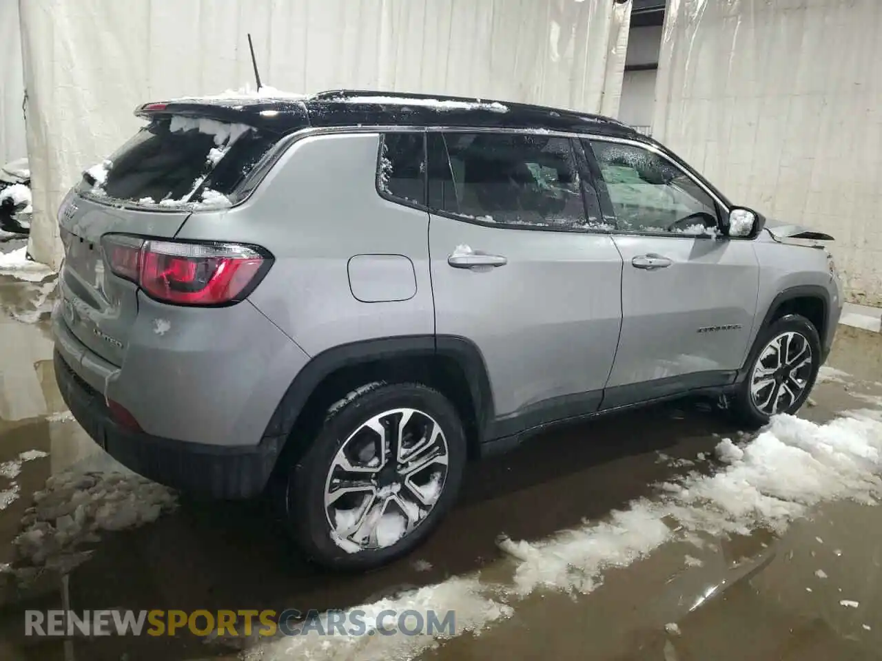 3 Photograph of a damaged car 3C4NJDCNXRT586403 JEEP COMPASS 2024