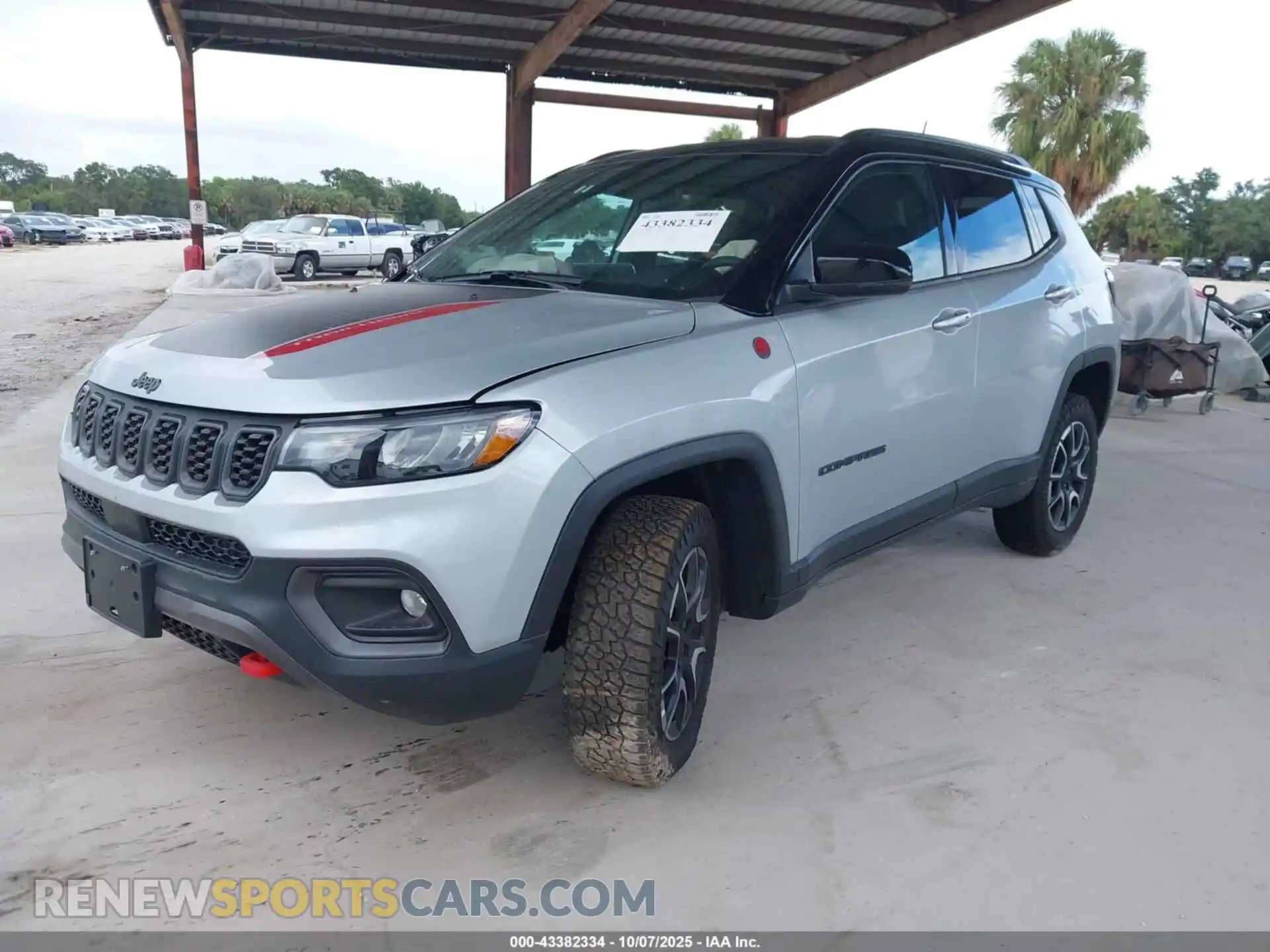 2 Photograph of a damaged car 3C4NJDDN1RT149517 JEEP COMPASS 2024