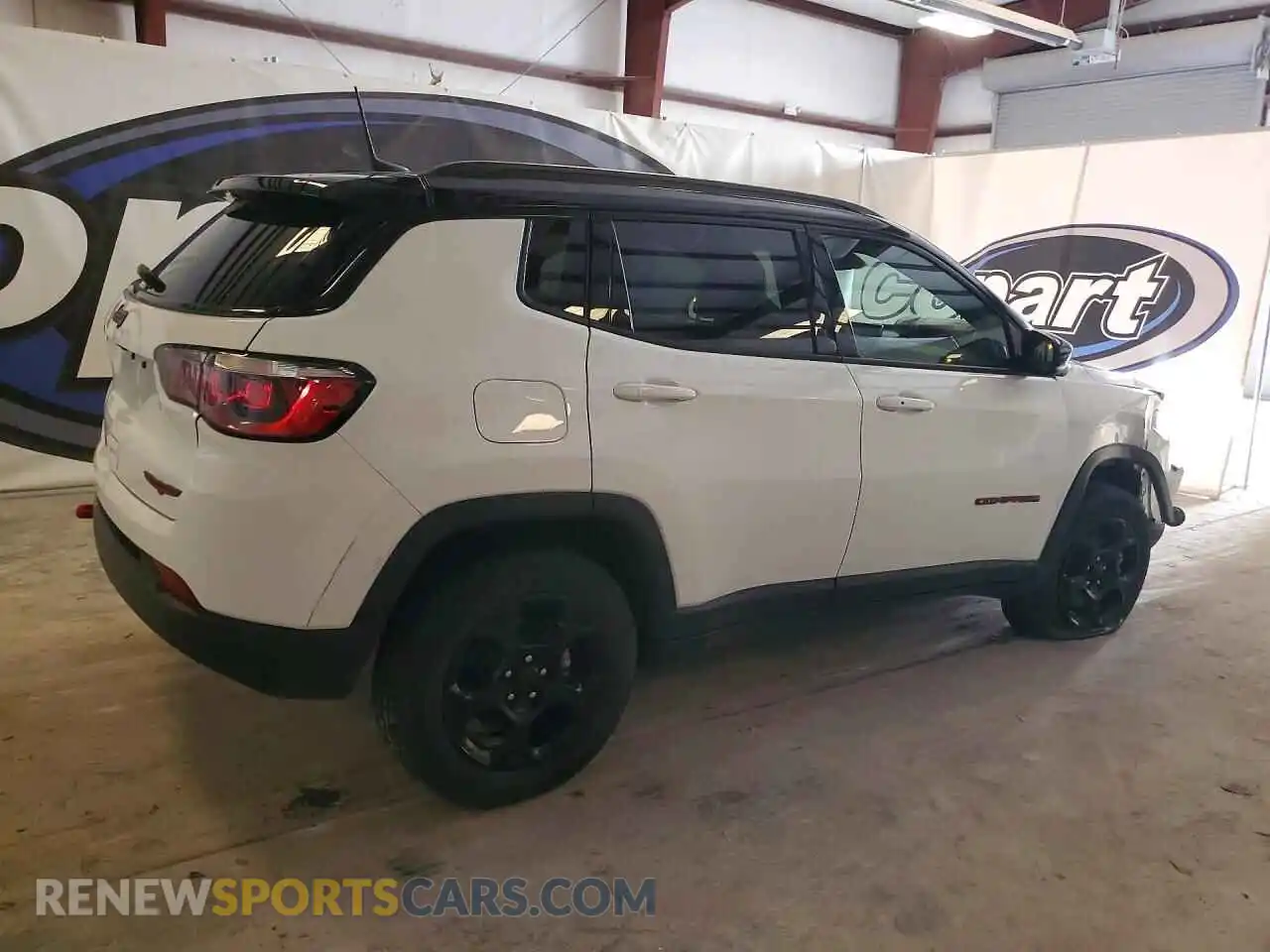 3 Photograph of a damaged car 3C4NJDDN2RT609736 JEEP COMPASS 2024