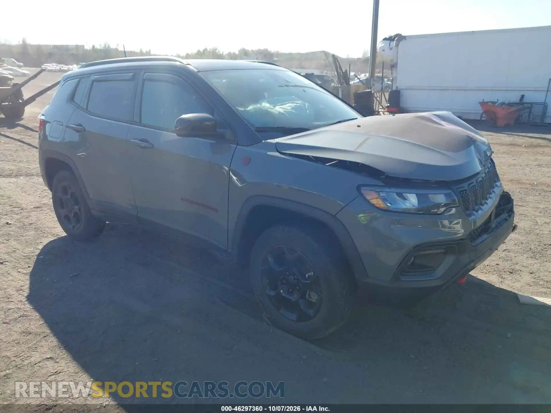 1 Photograph of a damaged car 3C4NJDDN3RT578626 JEEP COMPASS 2024
