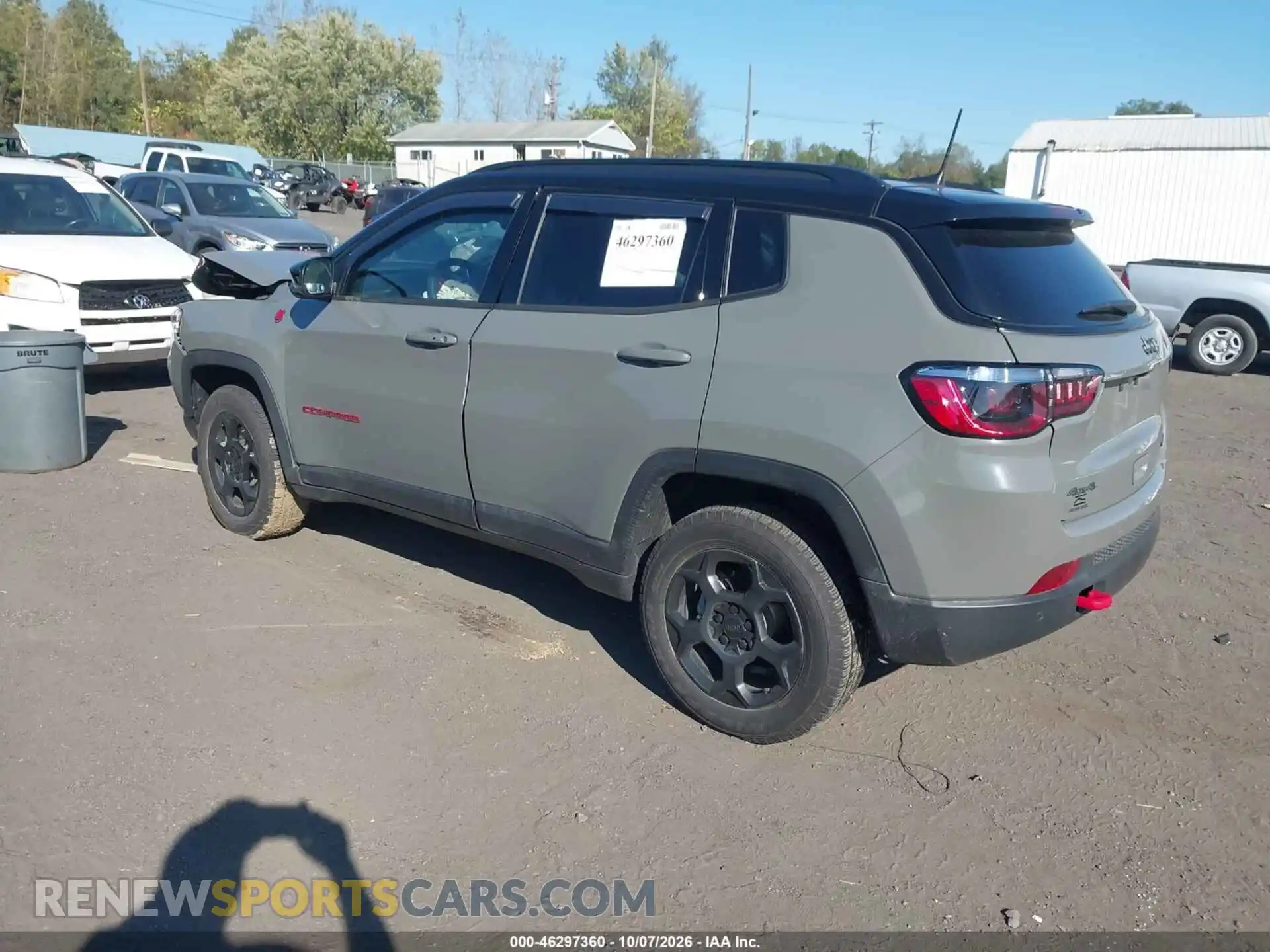 3 Photograph of a damaged car 3C4NJDDN3RT578626 JEEP COMPASS 2024