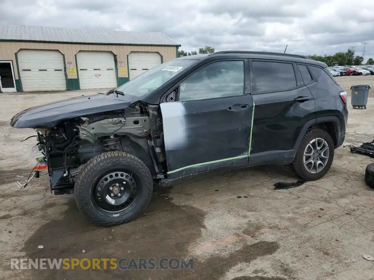 1 Photograph of a damaged car 3C4NJDDN5RT137497 JEEP COMPASS 2024