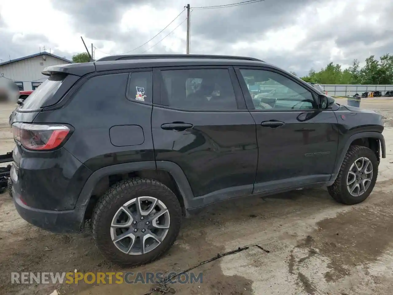 3 Photograph of a damaged car 3C4NJDDN5RT137497 JEEP COMPASS 2024