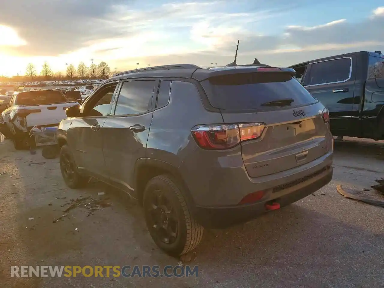 2 Photograph of a damaged car 3C4NJDDN6RT592648 JEEP COMPASS 2024