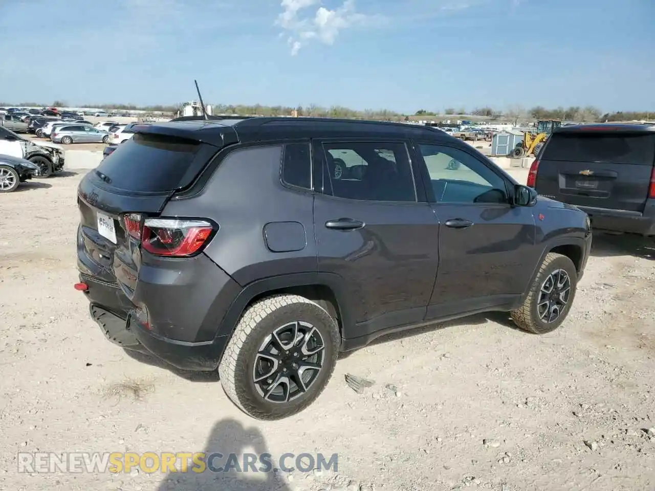 3 Photograph of a damaged car 3C4NJDDN7RT156682 JEEP COMPASS 2024