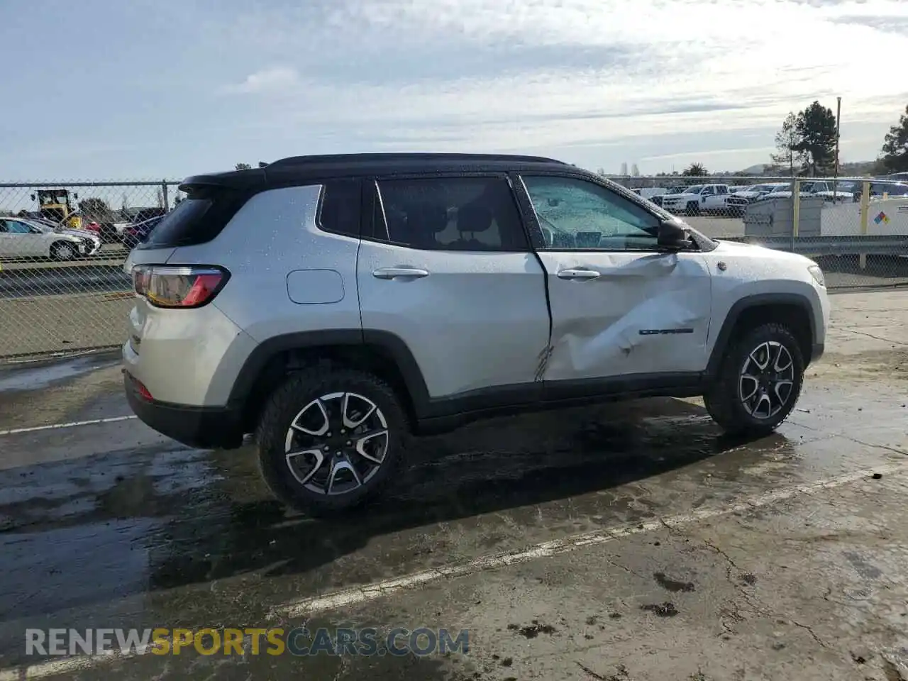 3 Photograph of a damaged car 3C4NJDDN9RT144954 JEEP COMPASS 2024