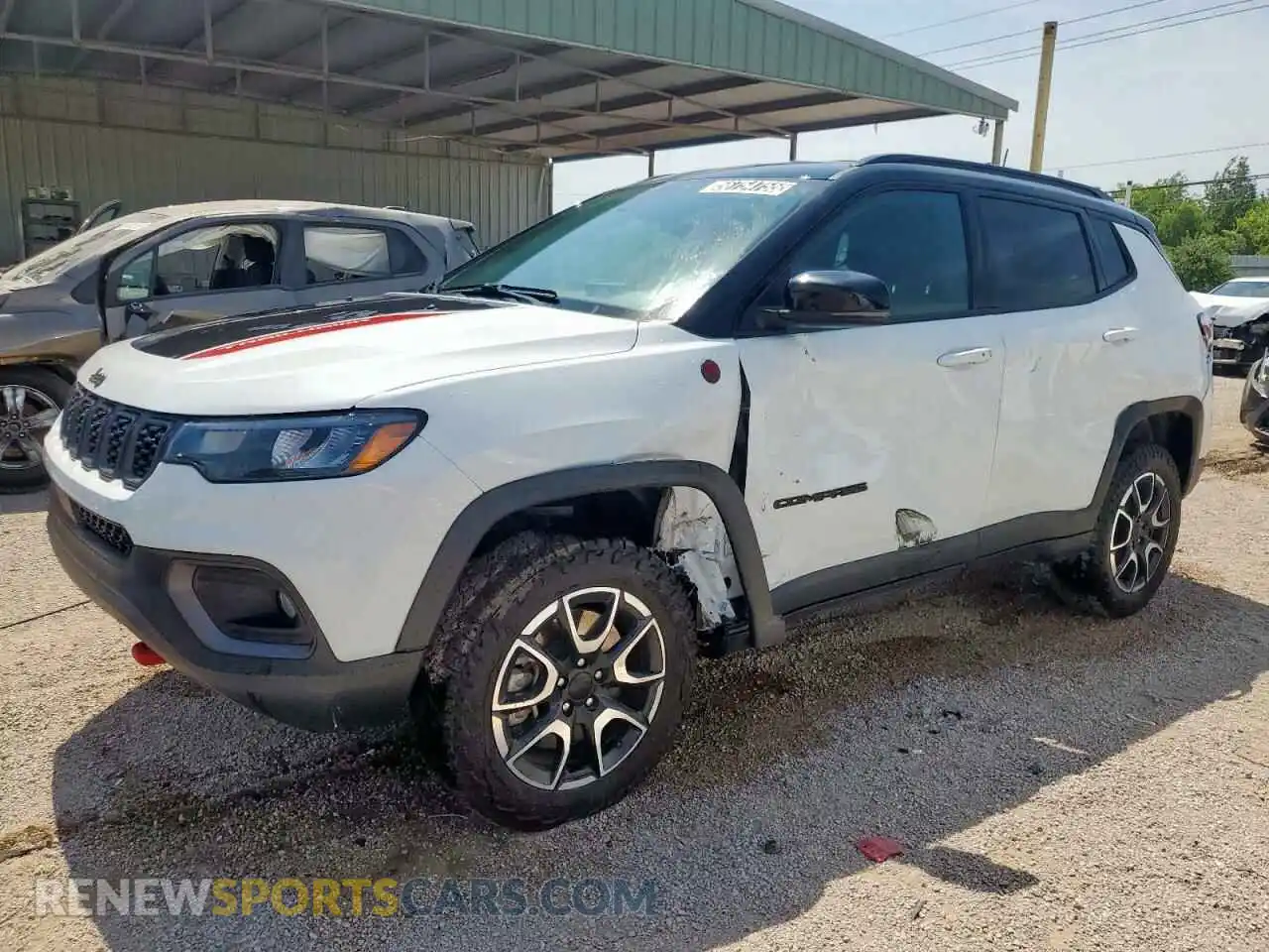 1 Photograph of a damaged car 3C4NJDDN9RT161009 JEEP COMPASS 2024